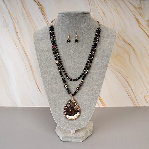 Midnight Luxe Pendant Necklace