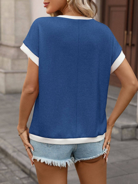 Everyday Chic Contrast Trim Knit Top