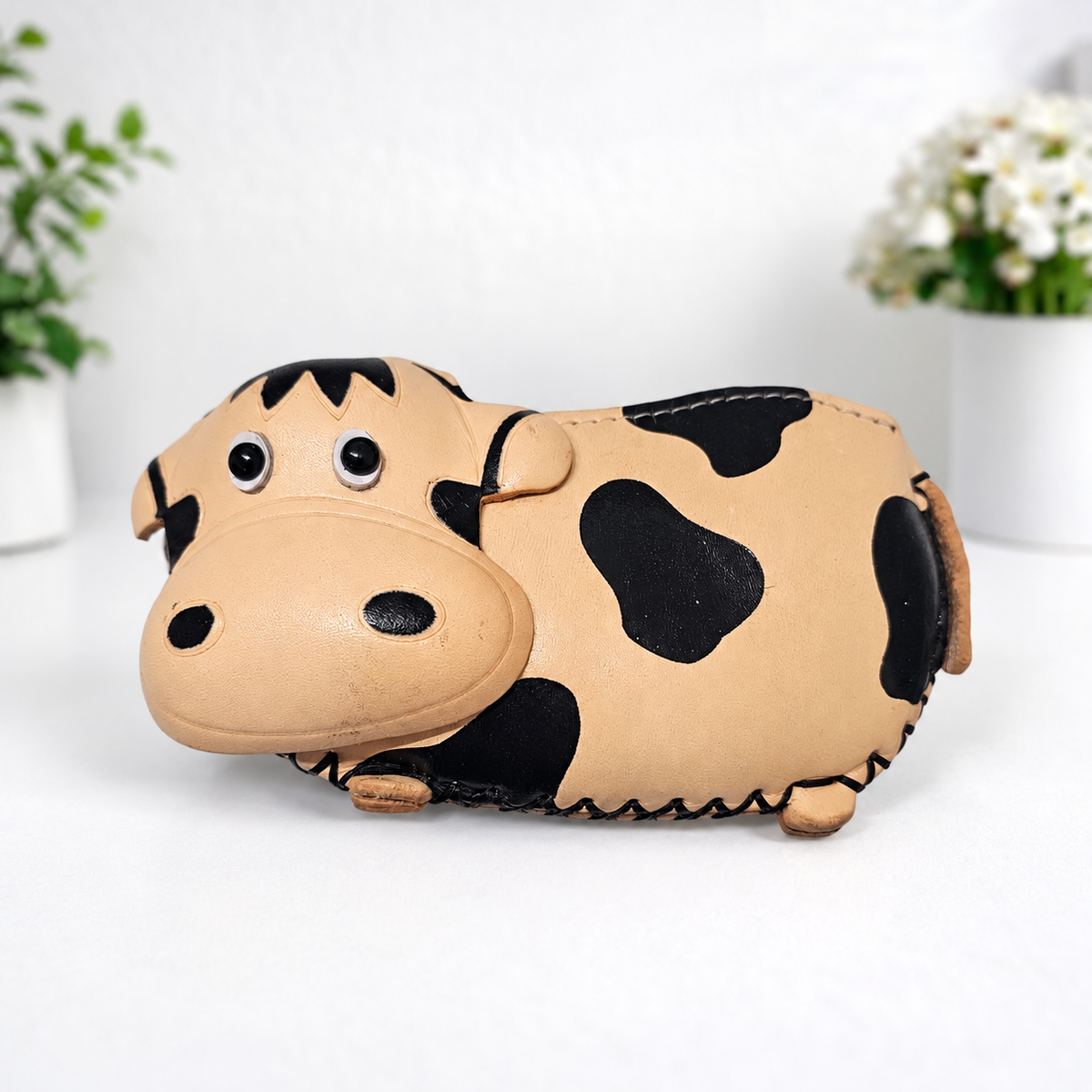 Leather Animal Coin Purse with Zip Closure